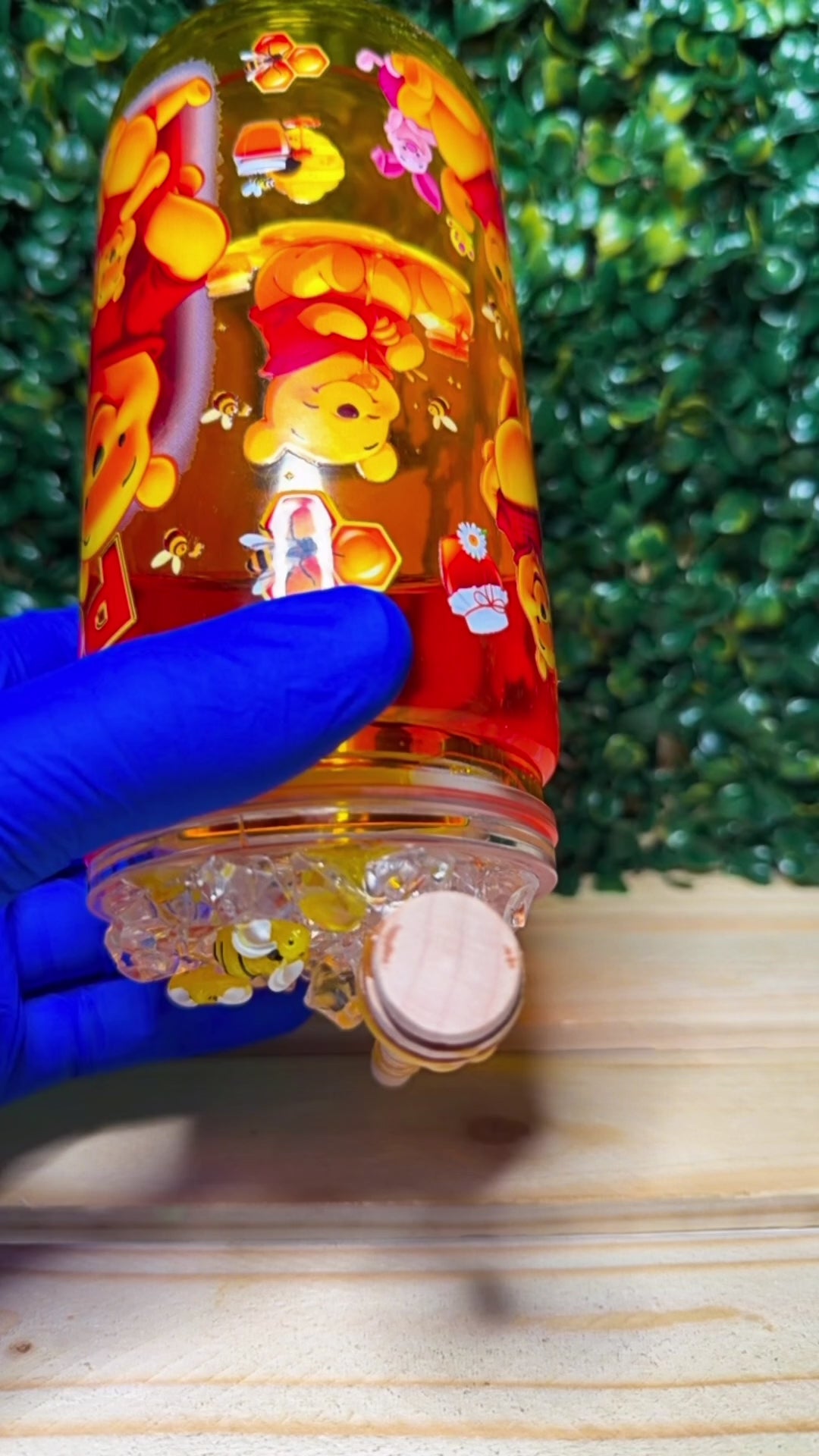 Honey Bear Honey Drip Snow Globe Tumbler – 16 oz